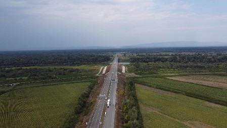 JEZIV PRIZOR NA GRANICI SA HRVATSKOM! Izgradili ustaški simbol nasred puta! (VIDEO)
