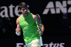 ALKARAZ PREŽIVEO Španac posle preokreta srušio Hačanova i prošao u polufinale