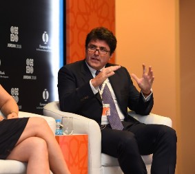 LJUDI, KO JE OVDE LUD? UZELI 1,5 MILIJARDI EVRA ZA MEDIJE KOJE SU PRODALI Sad kad su podelili pare BRINU ZA PROFESIJU