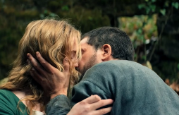 POLJUBILI SE, PA ZAMALO POVRATILI Glumci iz ,,Igre prestola" nisu mogli da podnesu intimne scene, a sve zbog jedne stvari