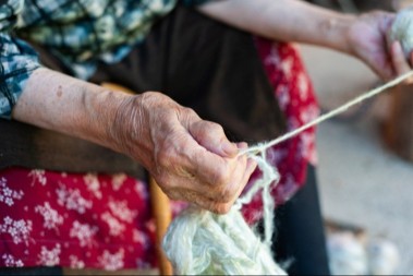 Tkanica straha: Nevidljivi pojas protiv uroka koji su trudnice u Šumadiji nosile s ponosom