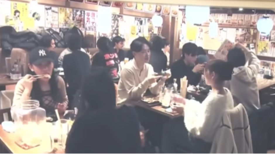 KLUB U JAPANU ŠOKIRAO GOSTE Uvedeno je novo pravilo - evo ko ne može ni da priviri unutra