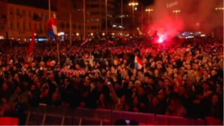 JEZIVO, POČELA JE USTAŠIJADA U ZAGREBU Vijore se zastave HOS-a, nose majice "Za dom spremni" 