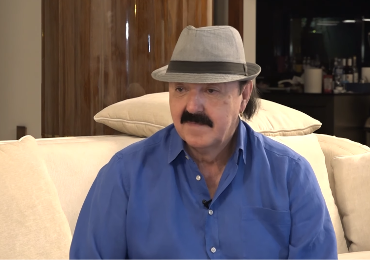 "POKVARIO NAM JE SVE" Naša pevačica bila zaljubljena u Džinovića, a sada ga raskrinkala zbog nove devojke!