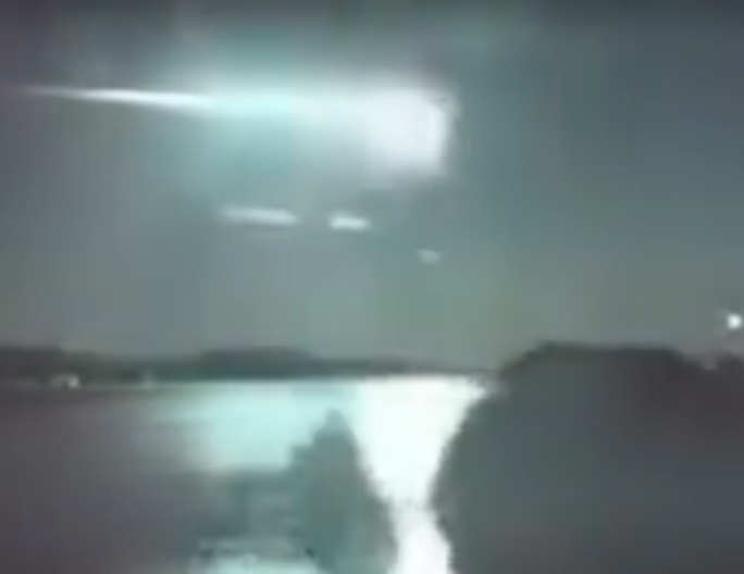 ŠTA JE OVO NA NEBU? Zastrašujuća slika obišla planetu, ljudi uznemireni:"Ovako nešto još nismo videli"