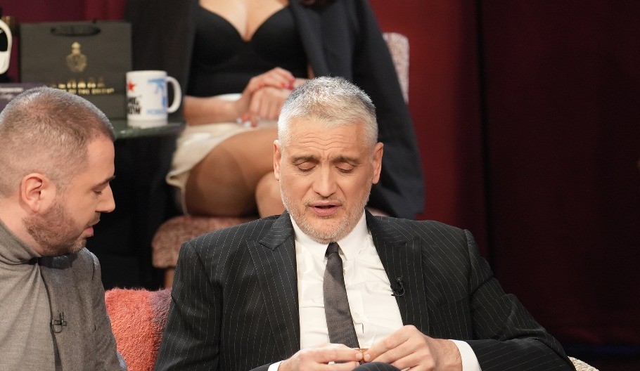 "TRESAO SAM SE" Čeda Jovanović ispred policijske stanice: "To je krst koji moram da nosim"