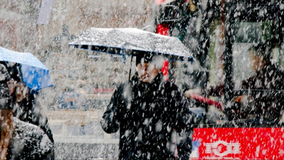 ZIMA SE NE PREDAJE! Sutra sneg i kiša, sunce će nas ogrejati OD OVOG DANA