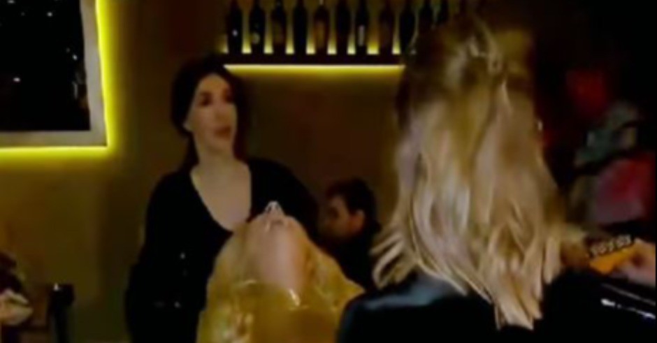 PRE RAZVODA JE MESECIMA VARAO SUPRUGU Otkrivena afera našeg pevača, molio je da se brišu snimci sa ljubavnicom? 