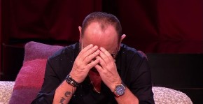 NAŠ PEVAČ (73) DOBIJAO NOVAC ZA INTIMNE USLUGE Godinama ćutao, a onda sve priznao: "Za noć mi je dala 7.000 evra, sa njom je bilo pola pevača"