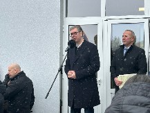 VUČIĆ OBEĆAO Mobilna ambulanta stiže u svako selo