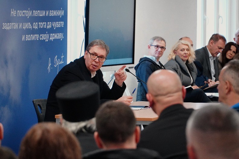 VUČIĆ U KNJAŽEVCU Putevi, sadržaj na Staroj planini, mobilne ambulante - predsednik izdvojio prioritete