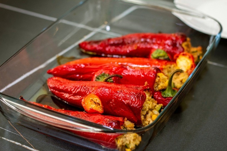 Starinsko jelo koje okuplja celu porodicu: Ko jednom proba suve paprike sa mlevenim mesom poželeće ponovo