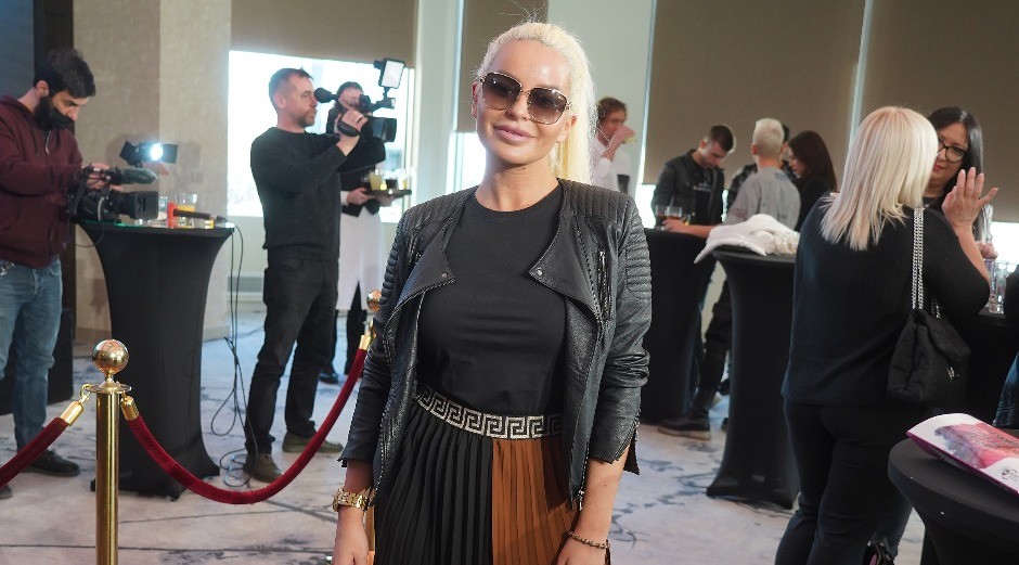 "NISAM ŽELELA DA TO ZNAJU MOJI NEPRIJATELJI" Pevačica sa knedlom progovorila o trudnoći i gubitku bebe