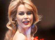 Bila je najlepša žena devedesetih: Klaudija Šifer danas izgleda potpuno drugačije – fanovi ne mogu da veruju