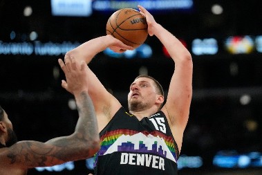 ŠTA SE DEŠAVA SA DENVEROM? Jokić iskren do koske: Zabrinut sam