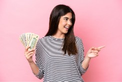BIĆE PUNI PARA DO KRAJA 2026. Pet horoskopskih znakova ostavljaju finansijske brige iza sebe
