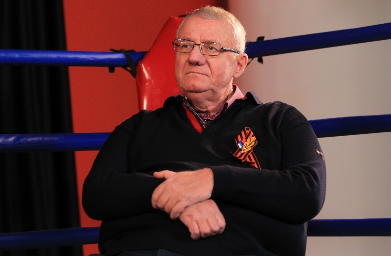 OBEĆANJE O HOLANDSKOJ KRALJICI Šešelj pre tačno 23 godine krenuo u Hag