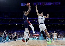 BLIZU JE PETE DECENIJE, ALI NE ODUSTAJE Čuveni NBA košarkaš želi na Olimpijske igre