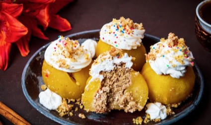 POSNE BOSANSKE TUFAHIJE: Sočne jabuke punjene orasima po receptu koji se prenosi s kolena na koleno