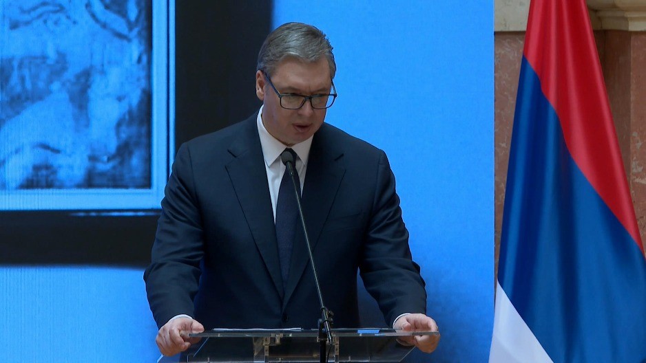 "OSTAO JE SIMBOL OZBILJNOSTI U JEDNOJ ERI" Komemorativni skup povodom smrti diplomate Vladislava Jovanovića, obratio se predsednik Vučić