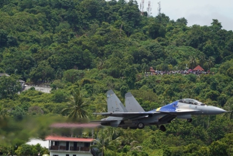 SRUŠIO SE VOJNI AVION SU-30SM Posada izbegla smrt za dlaku