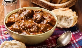 NAJBOLJI RECEPT ZA JUNEĆI GULAŠ Zbog jednog tajnog sastojka brže se skuva i mnogo je ukusniji