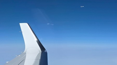 VELIKA POČAST ZA SRBIJU Vučićev avion u vazdušnom prostoru Kazahstana sačekali avioni "Suhoj 3"