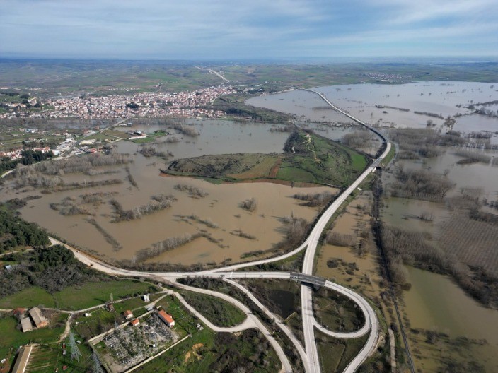 KATASTROFALNA POPLAVA U GRČKOJ Putevi pod vodom, premijer izašao na teren