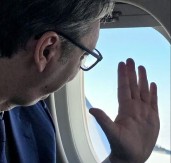 VUČIĆ POZDRAVIO PILOTA SUHOJA Evo šta se dešava iznad Kazahstana, velika čast za Srbiju, dva S-30 u pratnji