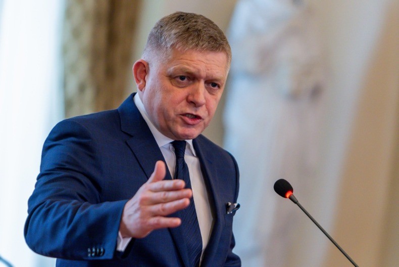 "SLOVAČKA NIJE SLUGA UKRAJINE" Fico besan na Zelenskog: Potezi Kijeva su neprijateljski