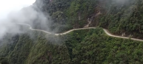 STAZA SMRTI JE PRAVI IZAZOV ZA BICIKLISTE Ovo je NAJOPASNIJI put na svetu