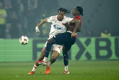 ŠOK NA "MARAKANI" Zvezda primila gol u ranoj fazi meča