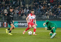 TIKNIZJAN BRUTALNO ISPROZIVAO TRENERA "Gde je njegov muški princip?"