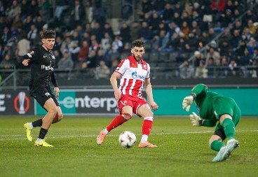 TIKNIZJAN BRUTALNO ISPROZIVAO TRENERA "Gde je njegov muški princip?"