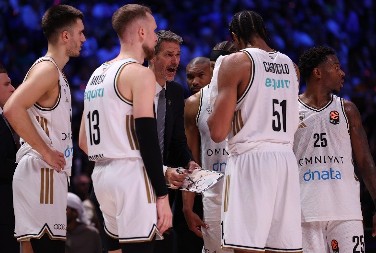 DUBAI NE ODUSTAJE OD PLEJ-INA Ubedljiva pobeda pred gostovanje Partizanu