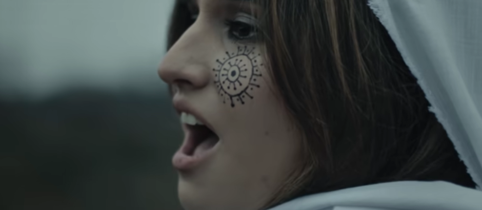 Pitali smo Chat Gpt: O kom običaju se peva u pesmi grupe LELEK, Andromeda?