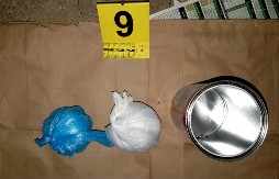 DOMAR OSNOVNE ŠKOLE UHAPŠEN ZBOG DILOVANJA Skandal u Bratuncu - nađena droga!