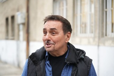 OPTUŽIVALI SU GA DA SE STIDI SVOG POREKLA Saznala se istina o Draganu Kojiću Kebi, kolega ga razotkrio: "Da znate to zauvek"