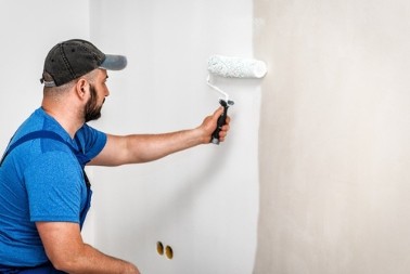 Stan od 60 kvadrata, 270 evra i to samo bela boja - moler Dagan iznosi detaljnu računicu krečenja