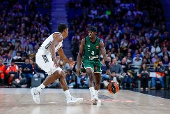 SRUŠIO CRVENO-BELE, PA DOBIO PRIZNANJE Silven Fransisko MVP 29. kola Evrolige