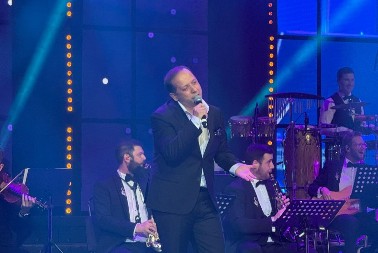 "NUDIM 5.000 EVRA ONOME KO MI POMOGNE" Pevač na velikim mukama, o ovom slučaju je brujao region!