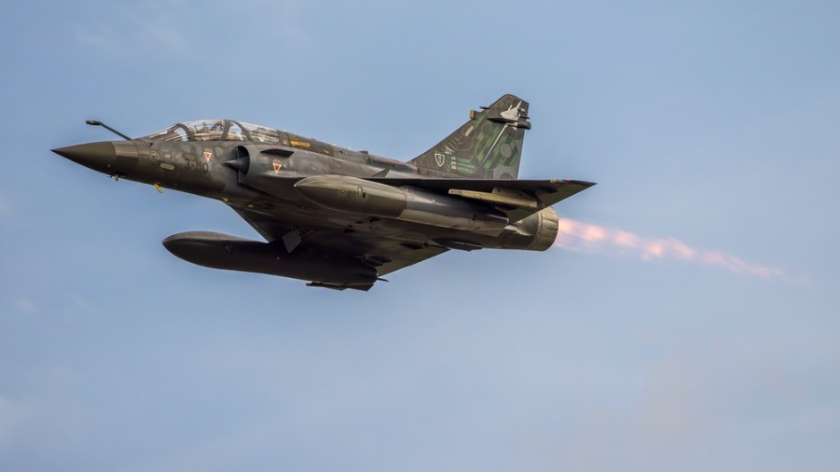 FRANCUSKI MIRAŽ 2000 PO PRVI PUT NAPADA RUSE NA FRONTU Snimljen žestok udar! (VIDEO)