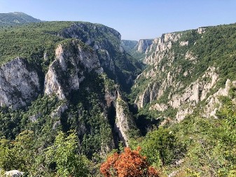 Najveći kanjon u Srbiji je nestvarno lep, ali krije opasne zmije: Kompas ovde ne pomaže u snalaženju