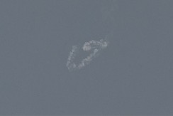 APOKALIPSA U DUBAIJU! Iranski projektil srušen iznad Marine, Burdž Kalifa u totalnoj evakuaciji!