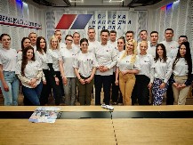 OMLADINA SNS NIŠ PORUČUJE DR MILIĆU: Je l Vas Baron zarazio "baronisanjem", pa obmanjujete javnost?