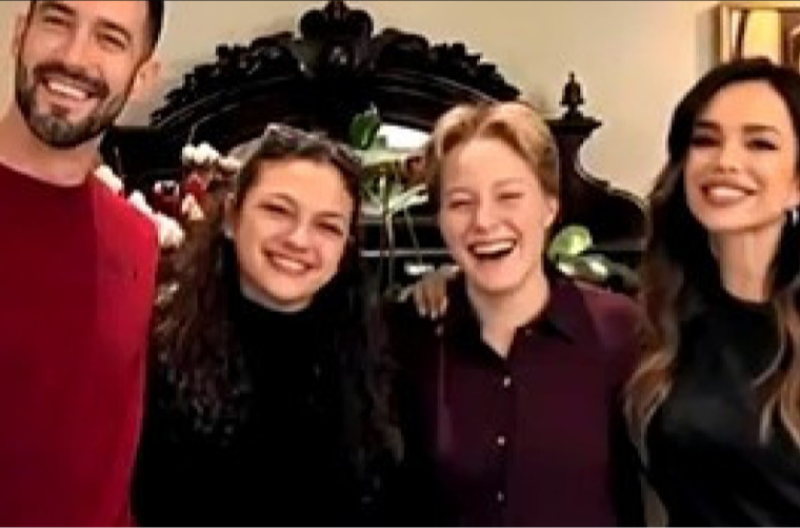 BLOKADERI U ZAGRLJAJU SEVERINE Vođa ozloglašene novosadske grupe u društvu hrvatske pevačice!