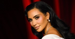 Kim Kardašijan se uvukla u najužu haljinu ikada: Skroz od čipke, providna, struk kao prut, a grudi pucaju