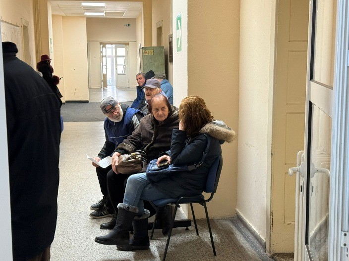 GRAĐANI U OPŠTINAMA I POŠTAMA, REDOVI SE STVARAJU: U petak ističe rok za prijavu objekata (FOTO)