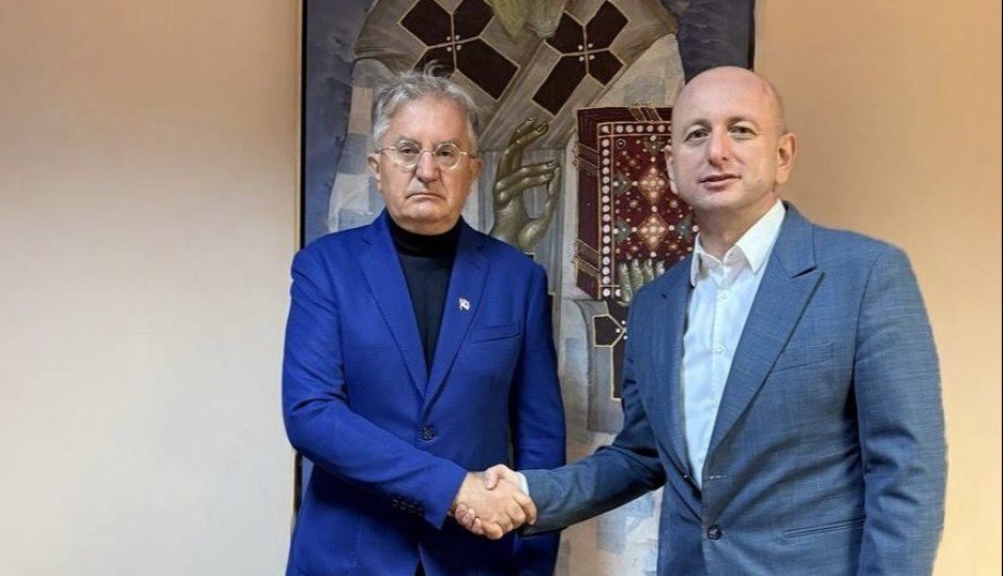 Milan Knežević se sastao sa ambasadorom Srbije
