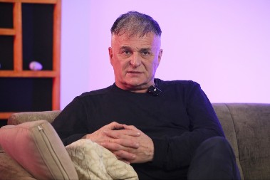 POZNATA PEVAČICA ODLEPILA ZA LEČIĆEM! Javno priznala simpatije: "Najviše mi se sviđa..."